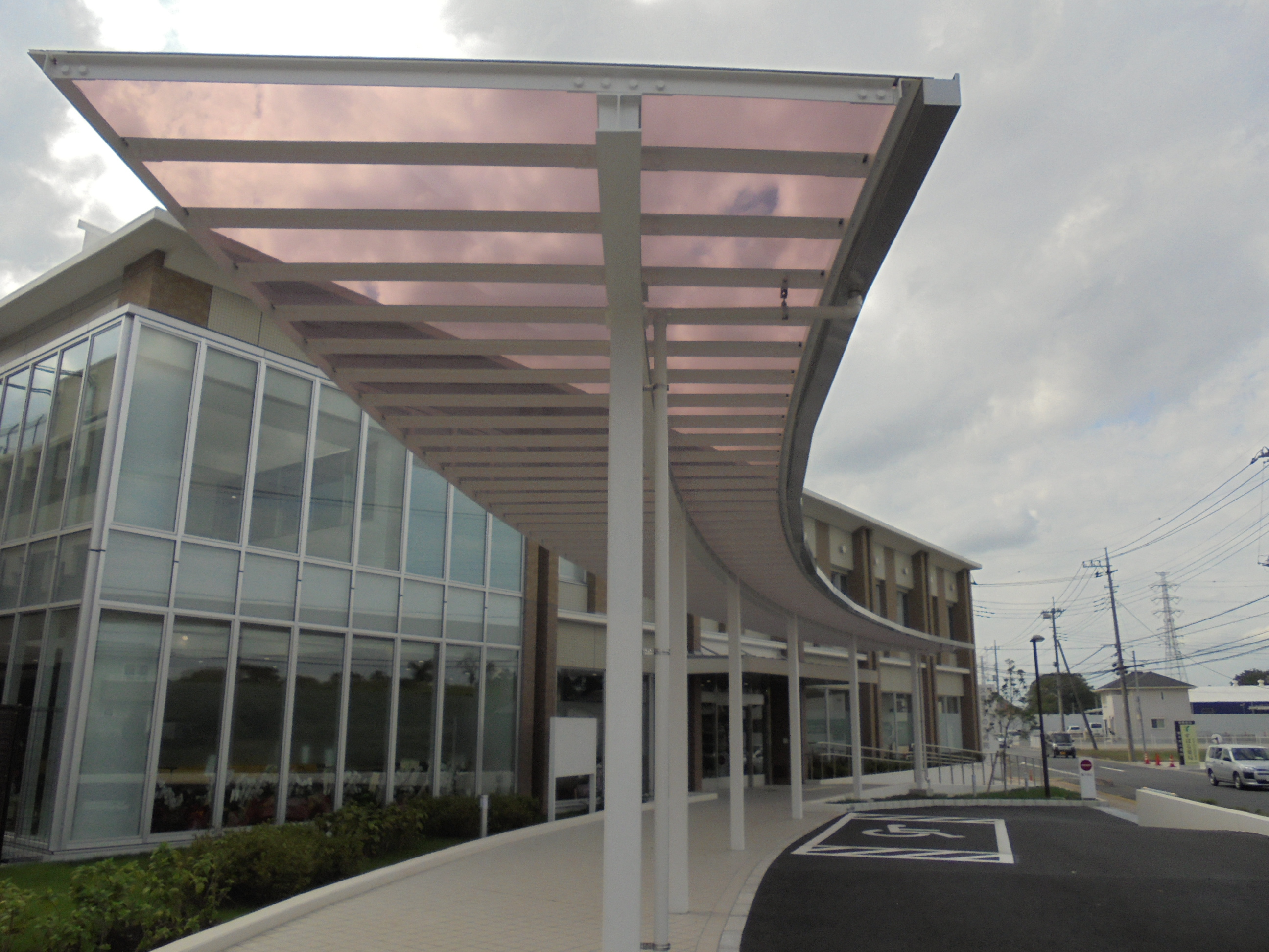 車寄せ屋根 ポリカパネル・SUS軒樋工事