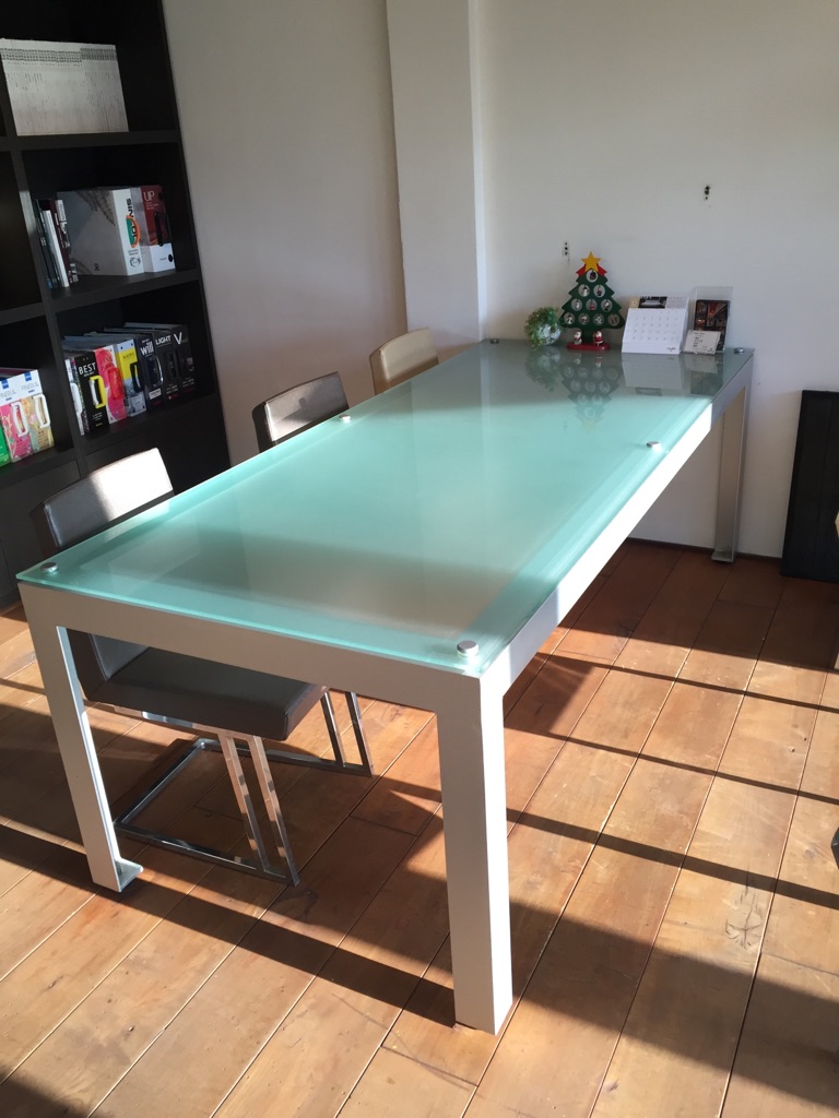 スチールテーブル